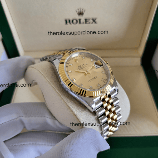 Rolex Datejust 1:1 Super Clone Oystersteel and Yellow Gold Champagne-Colour with Diamonds Set Dial 3235 Swiss Movement Replica Watch Ref-126333