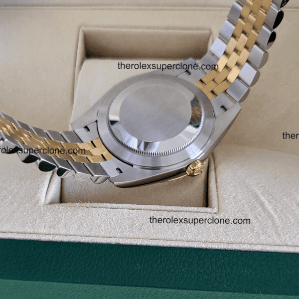 Rolex Datejust 1:1 Super Clone Oystersteel and Yellow Gold Champagne-Colour with Diamonds Set Dial 3235 Swiss Movement Replica Watch Ref-126333