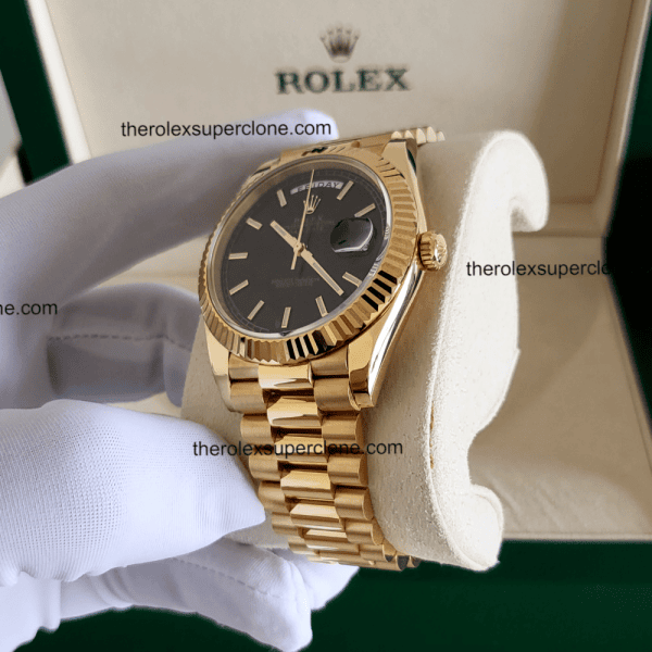 Rolex Day-Date 1:1 Super Clone 18kt Yellow Gold Bright Black Dial 3255 Swiss Movement Replica Watch Ref-228238