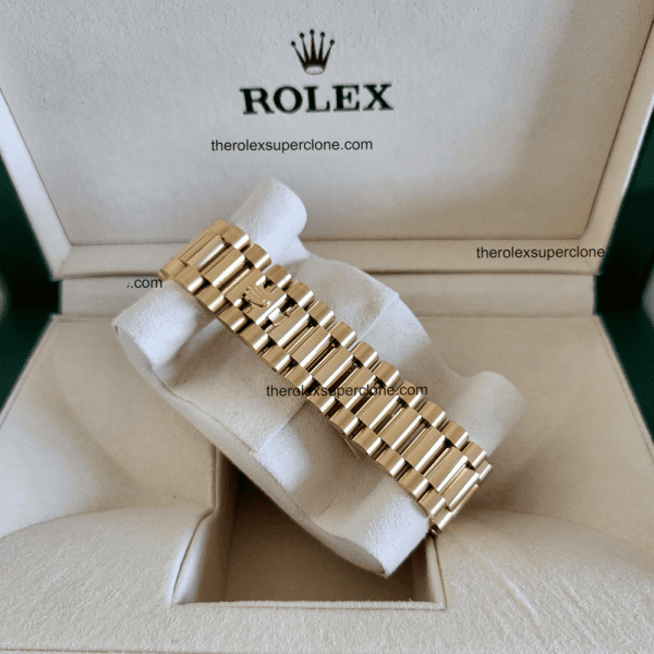 Rolex Day-Date 1:1 Super Clone 18kt Yellow Gold Bright Black Dial 3255 Swiss Movement Replica Watch Ref-228238