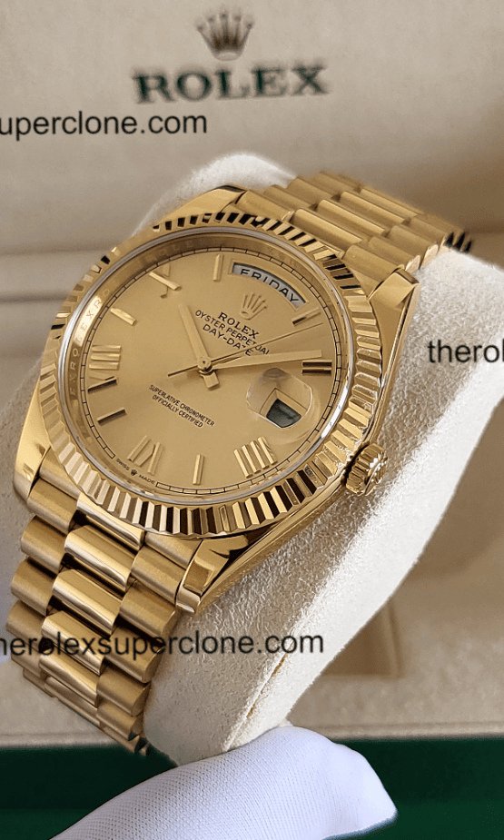 Rolex Day-Date 1:1 Super Clone 18kt Yellow Gold Champagne-Colour Dial 3255 Swiss Movement Replica Watch Ref-228238