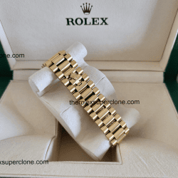 Rolex Day-Date 1:1 Super Clone 18kt Yellow Gold Green Dial 3255 Swiss Movement Replica Watch Ref-228238