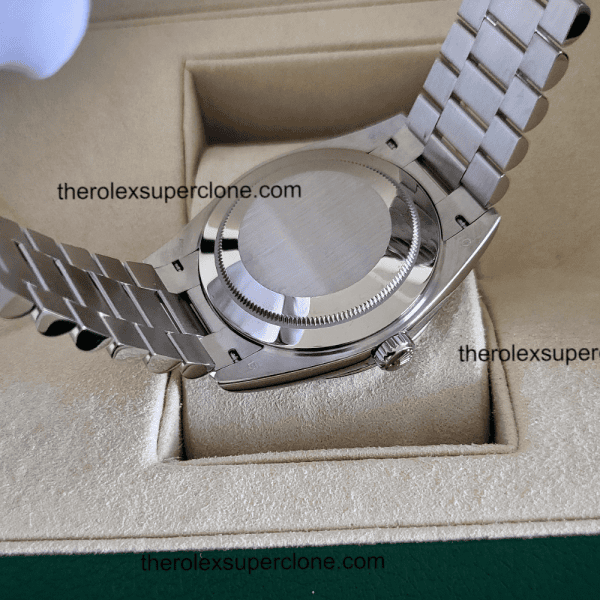 Rolex Day-Date 1:1 Super Clone Oyster Platinum Olive Green Dial 3255 Swiss Movement Replica Watch Ref-228236