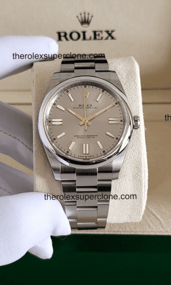 Rolex Oyster Perpetual 1:1 Super Clone Stainless Steel Silver Dial 3230 Swiss Movement Replica Watch Ref-124300