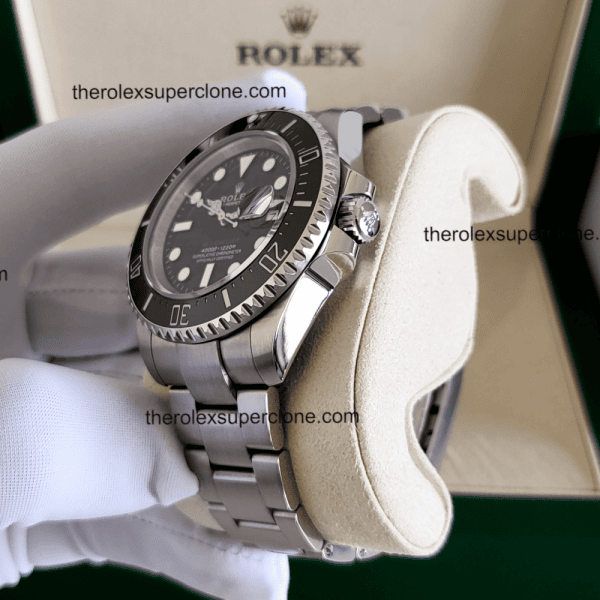 Rolex Sea-Dweller 1:1 Super Clone Oystersteel Intense Black Dial 3235 Swiss Movement Replica Watch Ref-126600