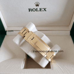 Rolex Submariner Date 1:1 Super Clone 18kt Yellow Gold Black Dial 3235 Swiss Movement Replica Watch Ref-126618LN