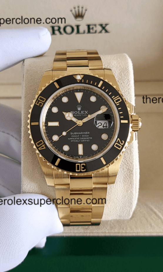 Rolex Submariner Date 11 Super Clone 18kt Yellow Gold Black Dial 3235 Swiss Movement Replica Watch Ref-126618LN