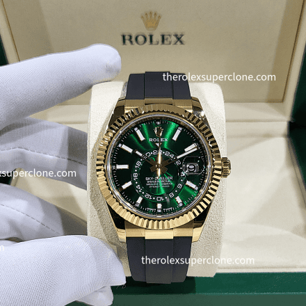 Rolex Sky Dweller 1:1 Super Clone 18kt Yellow Gold Oysterflex Bright Green Dial 42mm 9002 Swiss Movement Replica Watch Ref-336238