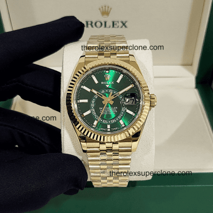 Rolex Sky Dweller 1:1 Super Clone 18kt Yellow Gold Bright Green Dial Swiss Movement Replica Watch Ref-336938
